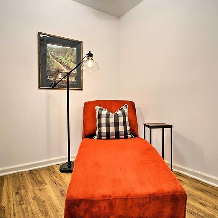 Newly Remodeled Apartment On Main Street In Saluda Exteriér fotografie