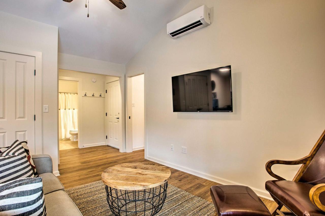 Newly Remodeled Apartment On Main Street In Saluda Exteriér fotografie